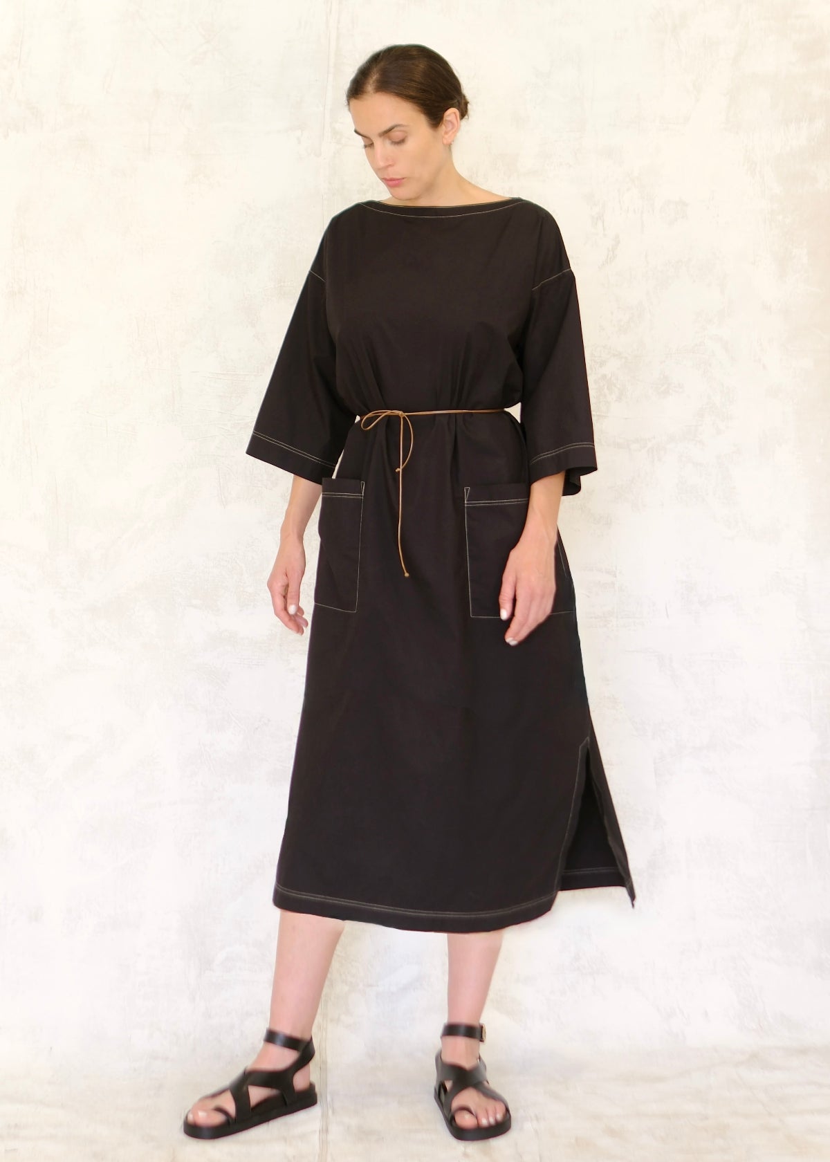 Black Dress belted with pockets Front