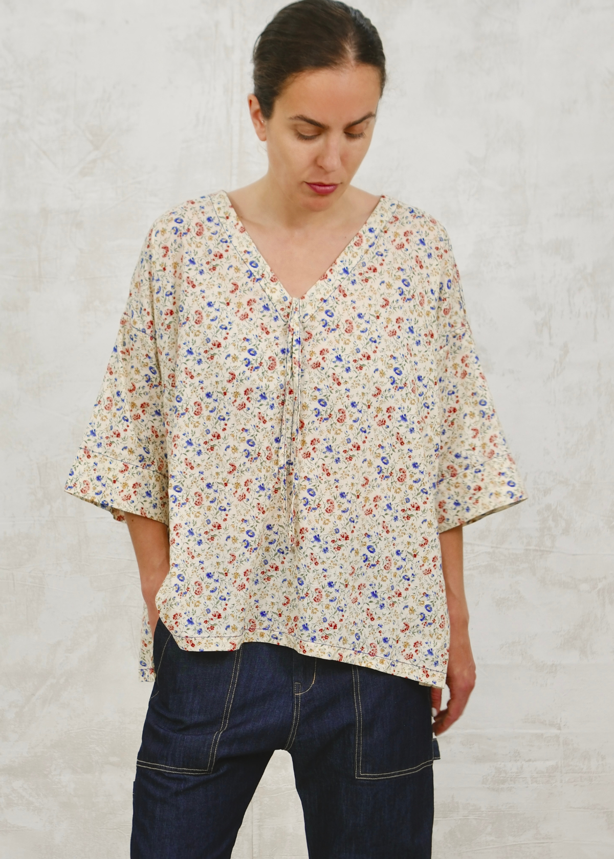 floral cotton v-neck short 3/4 sleeve