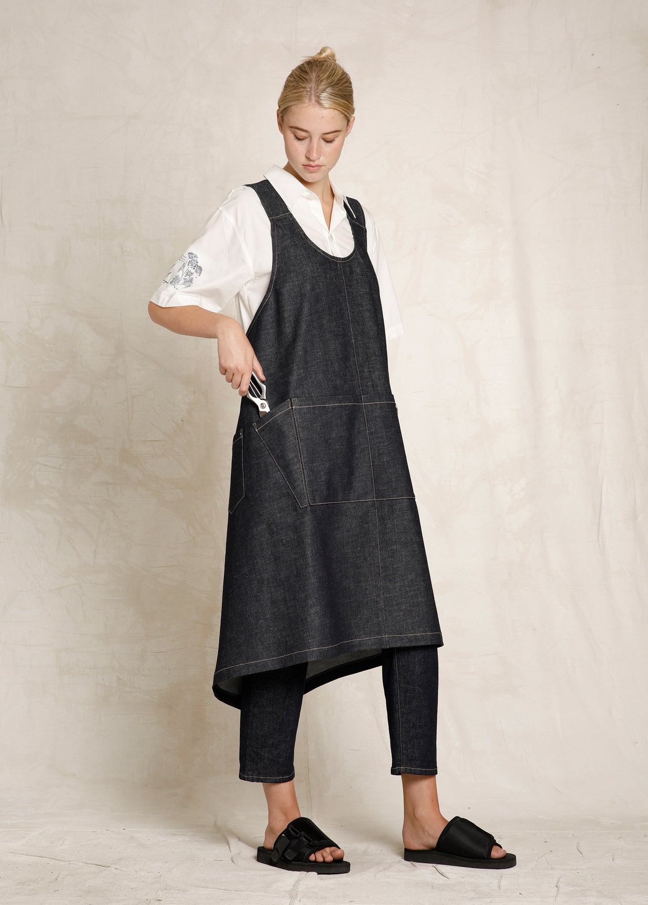 indigo denim pinafore apron side