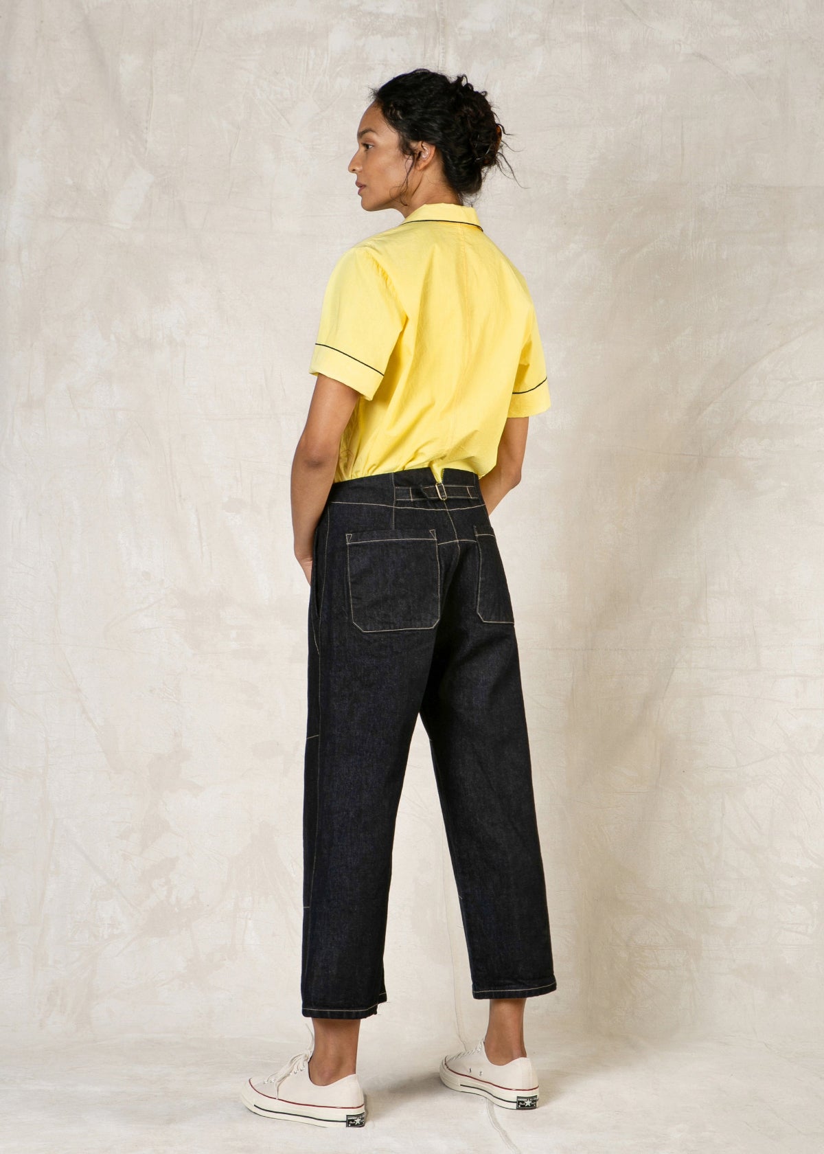 indigo denim cropped pant with stitching back