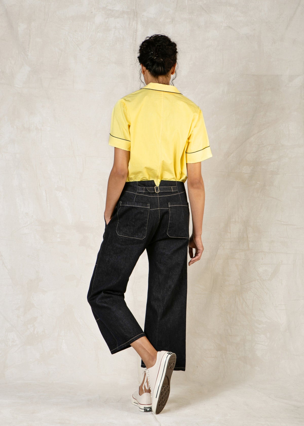 indigo denim cropped pant with stitching back