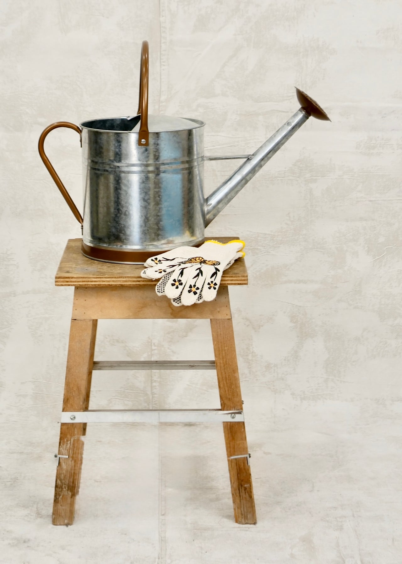 Classic Watering Can - 2.6 gal
